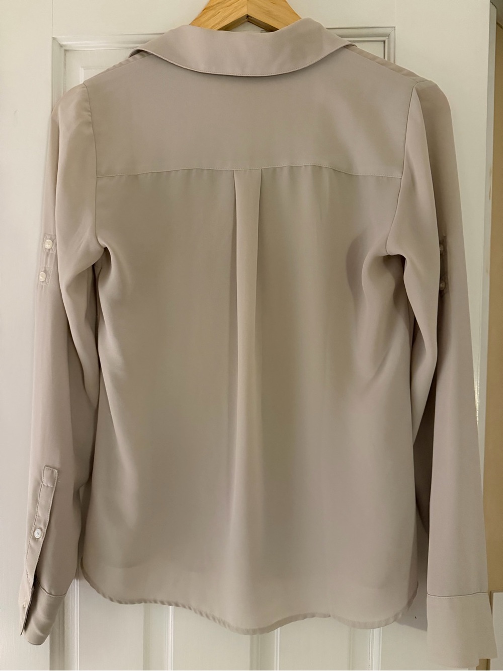 Express Tan Portofino Button-Front V-Neck Blouse - Picture 2 of 5